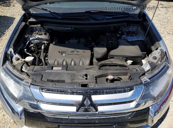 JA4AD2A33GZ061761 2016 MITSUBISHI OUTLANDER Silver Widok komory silnika