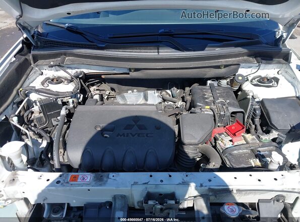 JA4AD2A33HZ035193 2017 MITSUBISHI OUTLANDER Белый Вид сзади