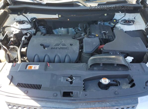 JA4AD2A35KZ005815 2019 MITSUBISHI OUTLANDER White Շարժիչի բաժամունքի տեսք