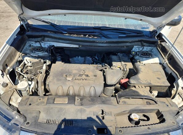 JA4AD2A36GZ052097 2016 MITSUBISHI OUTLANDER White ძრავის განყოფილების ხედი