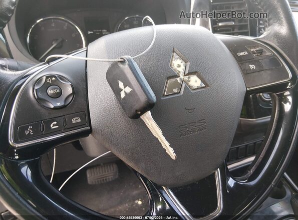 JA4AD2A36HZ018419 2017 MITSUBISHI OUTLANDER Черный Вид панели приборов