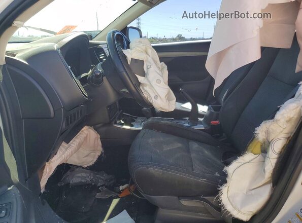 JA4AD2A38HZ013643 2017 MITSUBISHI OUTLANDER White Vista interior delantera