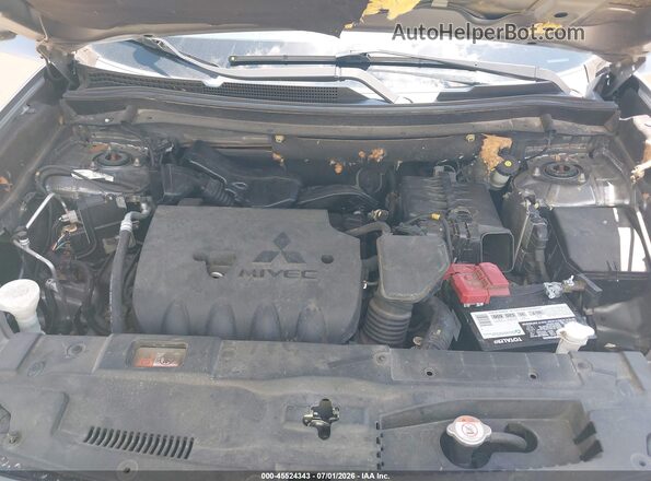 JA4AD3A34JZ012730 2018 MITSUBISHI OUTLANDER Silver Rear view