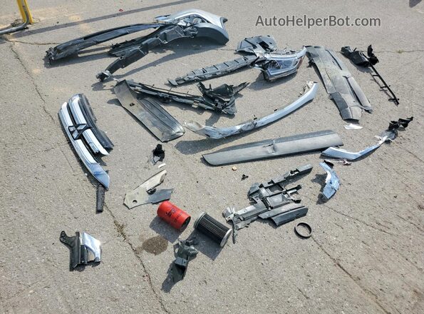 JA4AD3A34JZ023064 2018 MITSUBISHI OUTLANDER Silver Vista de la etiqueta del VIN
