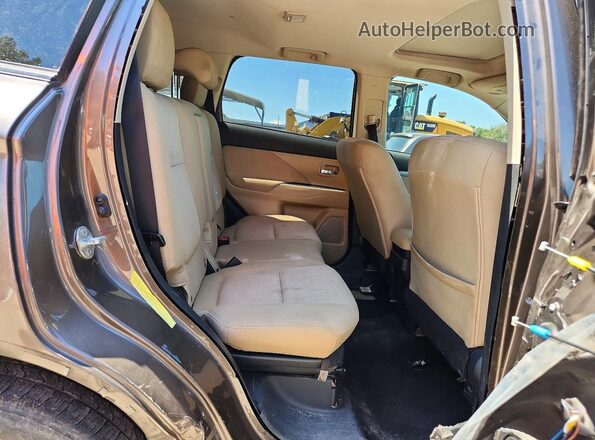 JA4AD3A35HZ001049 2017 MITSUBISHI OUTLANDER Brown Rear interior view