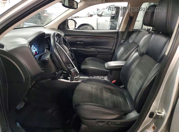 JA4AD3A36LZ023344 2020 MITSUBISHI OUTLANDER Silver Vista interior delantera