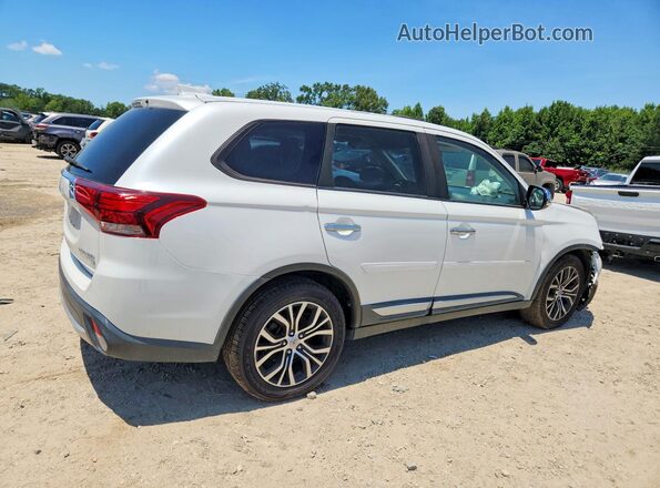 JA4AD3A37JZ048668 2018 MITSUBISHI OUTLANDER Белый Задняя правая четверть