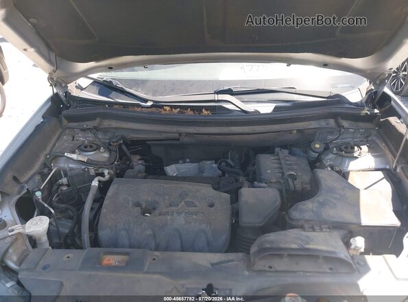 JA4AD3A39HZ000261 2017 MITSUBISHI OUTLANDER Silver Rear view
