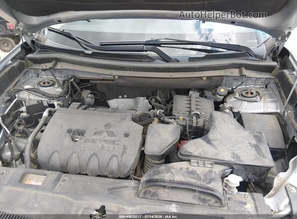 JA4AD3A39HZ008408 2017 MITSUBISHI OUTLANDER Silver Rear view