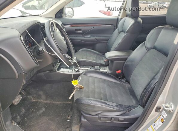 JA4AD3A39LZ005341 2020 MITSUBISHI OUTLANDER Серебряный Вид салона спереди