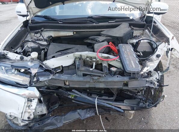 JA4AD3A3XJZ043464 2018 MITSUBISHI OUTLANDER White უკანა ხედი