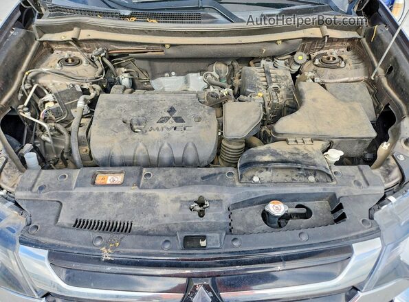 JA4AD3A3XJZ064153 2018 MITSUBISHI OUTLANDER Gray Engine compartment view