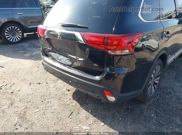 JA4AD3A3XLZ018650 2020 MITSUBISHI OUTLANDER Черный Вид спереди