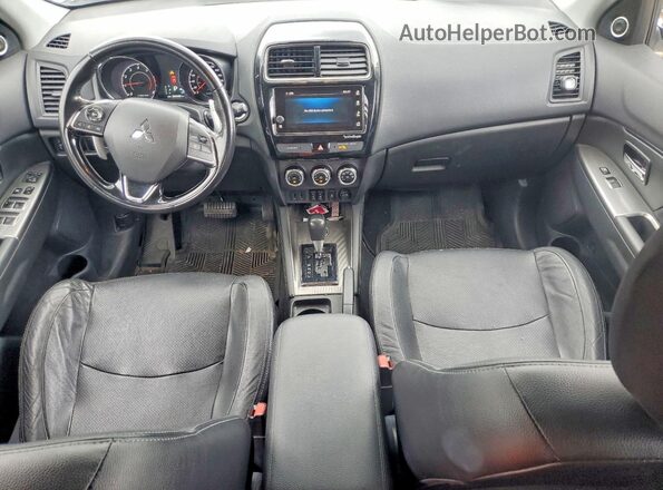JA4AJ4AW4JZ603617 2018 MITSUBISHI RVR Белый Вид панели приборов