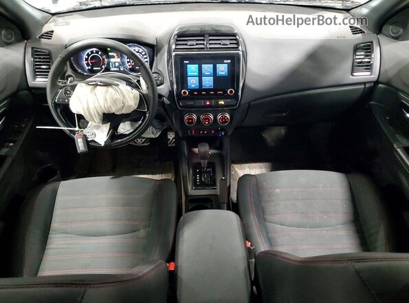 JA4AJVAW2TU602732 2026 MITSUBISHI RVR Gray Vista del salpicadero