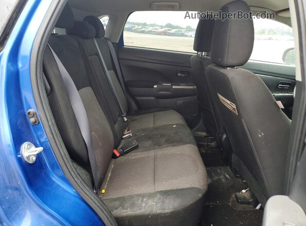 JA4AP3AU0JU012205 2018 MITSUBISHI OUTLANDER Blue Вид задньої частини салону
