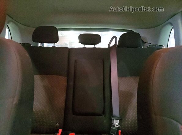JA4AP3AU0JZ014717 2018 MITSUBISHI OUTLANDER White Հետևի նստատեղերի տեսք