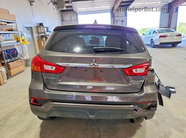 JA4AP3AU0KU033699 2019 MITSUBISHI OUTLANDER Gray Вид ззаду