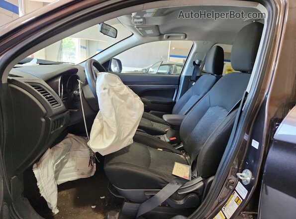 JA4AP3AU0LU003605 2020 MITSUBISHI OUTLANDER Brown Вид салону спереду