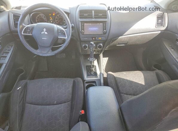 JA4AP3AU0LU005967 2020 MITSUBISHI OUTLANDER Silver Vista del salpicadero