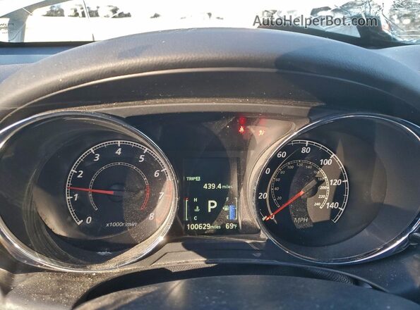 JA4AP3AU0LU015091 2020 MITSUBISHI OUTLANDER Silver Вид щитка приладів