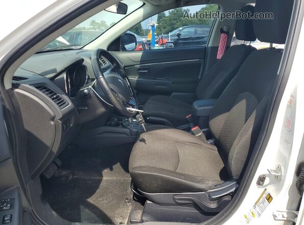 JA4AP3AU2GZ040907 2016 MITSUBISHI OUTLANDER White Front interior view