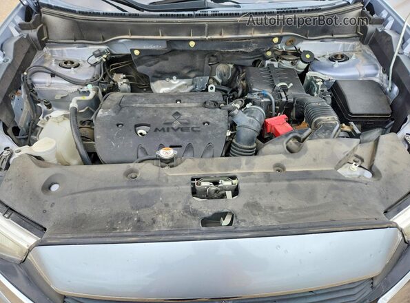 JA4AP3AU2HZ041914 2017 MITSUBISHI OUTLANDER Silver Вид підкапотного простору