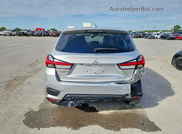 JA4AP3AU6LU021574 2020 MITSUBISHI OUTLANDER Silver Rear view