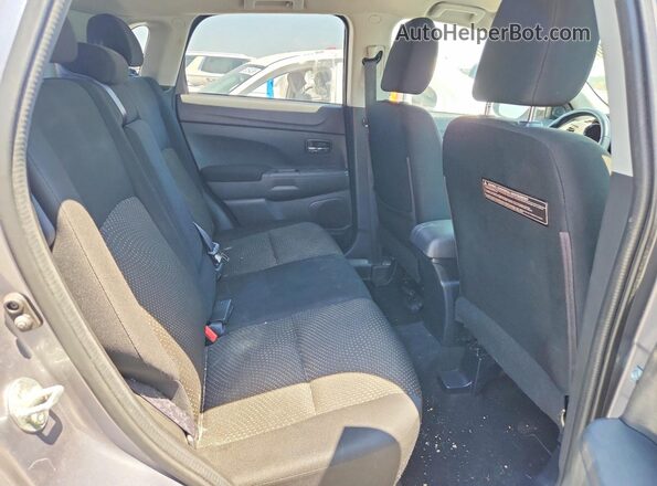JA4AP3AU7GZ063339 2016 MITSUBISHI OUTLANDER Gray Widok tylnych siedzeń