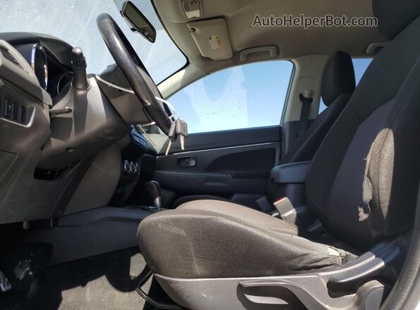 JA4AP3AU7HZ069630 2017 MITSUBISHI OUTLANDER White 