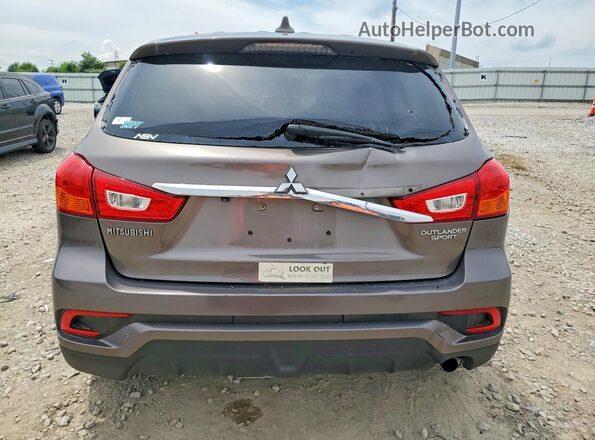 JA4AP3AU7JZ007540 2018 MITSUBISHI OUTLANDER Brown უკანა ხედი