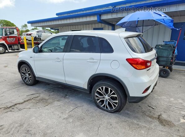JA4AP3AU8JZ011676 2018 MITSUBISHI OUTLANDER White უკანა მარცხენა