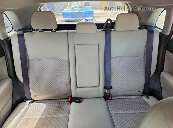 JA4AP3AU8JZ011676 2018 MITSUBISHI OUTLANDER White უკანა სავარძლების ხედი