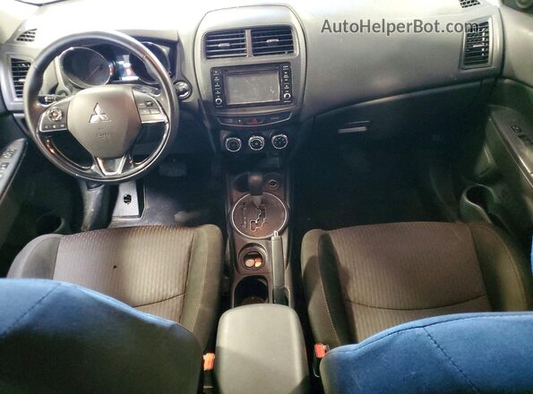 JA4AP3AW3HZ021253 2017 MITSUBISHI OUTLANDER White Widok deski rozdzielczej