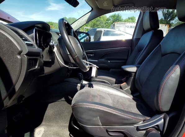 JA4AP3AW3JZ036132 2018 MITSUBISHI OUTLANDER Red Vista interior delantera