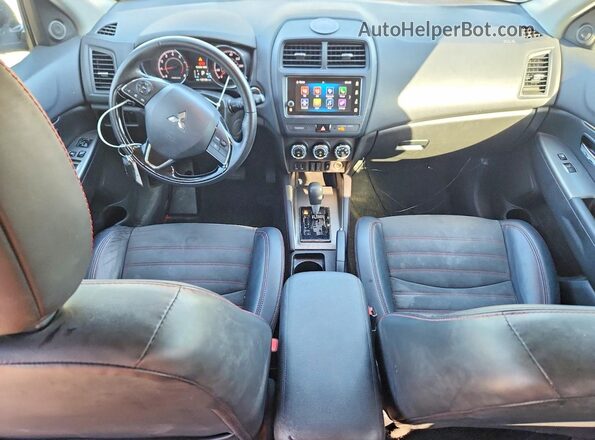 JA4AP3AW8JZ032772 2018 MITSUBISHI OUTLANDER Black წინა პანელის ხედი