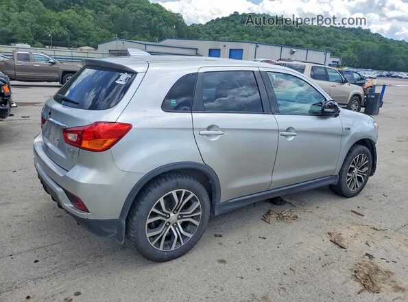 JA4AP3AWXJU017607 2018 MITSUBISHI OUTLANDER Silver Tył prawy