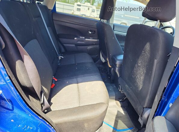 JA4AP4AU4LU017545 2020 MITSUBISHI OUTLANDER Blue Vista interior trasera