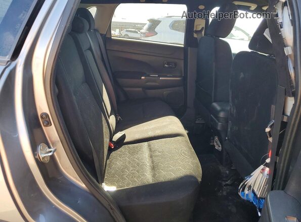 JA4AP4AU8LU026071 2020 MITSUBISHI OUTLANDER Gray Սալոնի հետևի տեսք
