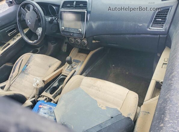 JA4AP4AW2LU009610 2020 MITSUBISHI OUTLANDER White Առջևի վահանակի տեսք
