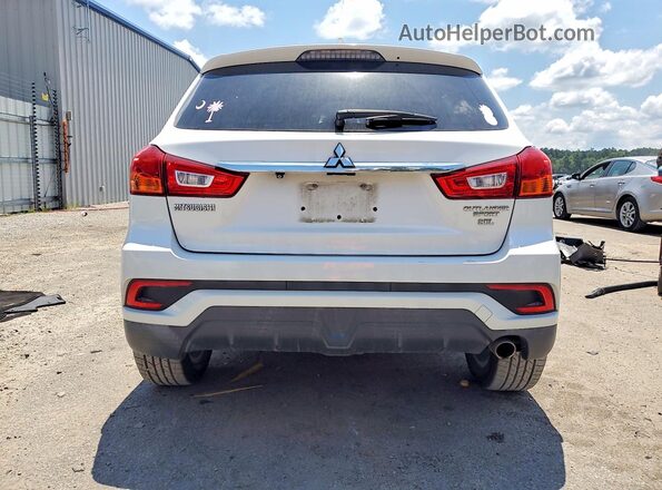 JA4AP4AW3JZ001550 2018 MITSUBISHI OUTLANDER White უკანა ხედი