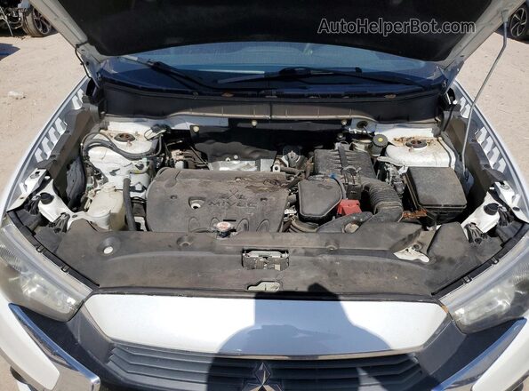 JA4AP4AW9HZ026799 2017 MITSUBISHI OUTLANDER Белый Вид подкапотного пространства