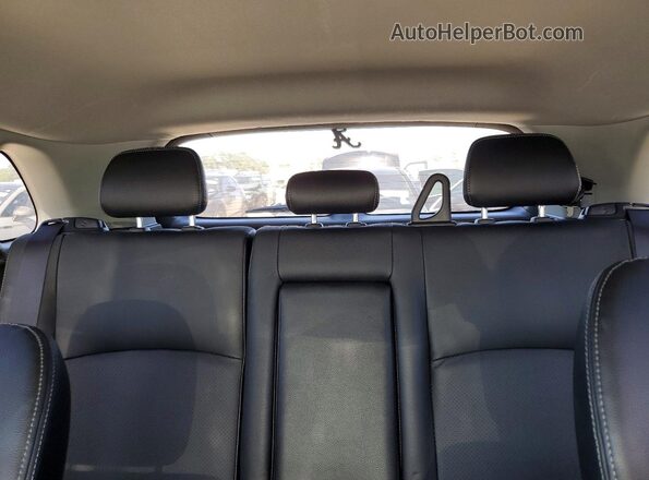 JA4AP4AW9HZ026799 2017 MITSUBISHI OUTLANDER Белый Вид задних сидений
