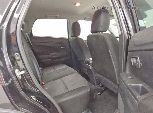 JA4APUAU0MU031248 2021 MITSUBISHI OUTLANDER Black Rear interior view