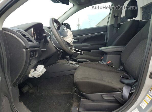 JA4APUAUXMU036716 2021 MITSUBISHI OUTLANDER Silver წინა სალონის ხედი
