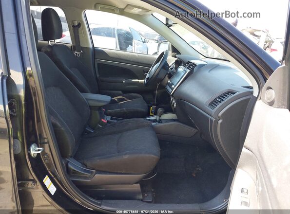 JA4APVAU4MU015771 2021 MITSUBISHI OUTLANDER SPORT Black Вид салону спереду