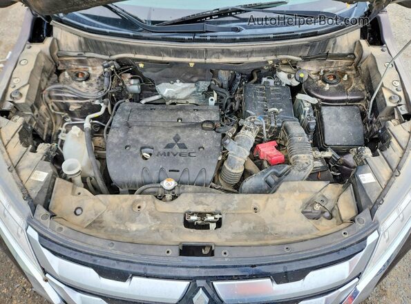 JA4APVAU7MU011648 2021 MITSUBISHI OUTLANDER Gray Vista interior trasera