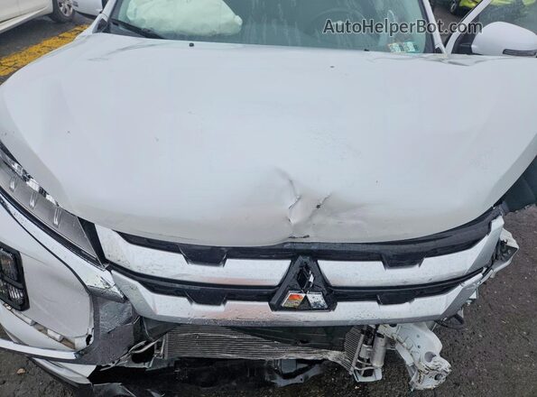 JA4APVAUXNU023133 2022 MITSUBISHI OUTLANDER White Widok komory silnika
