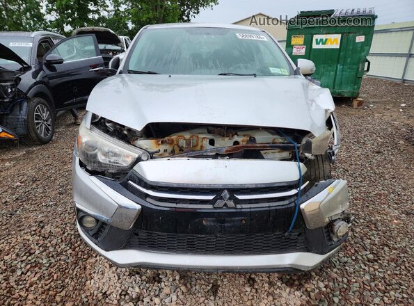 JA4AR3AU0JZ028367 2018 MITSUBISHI OUTLANDER Серебряный Вид спереди