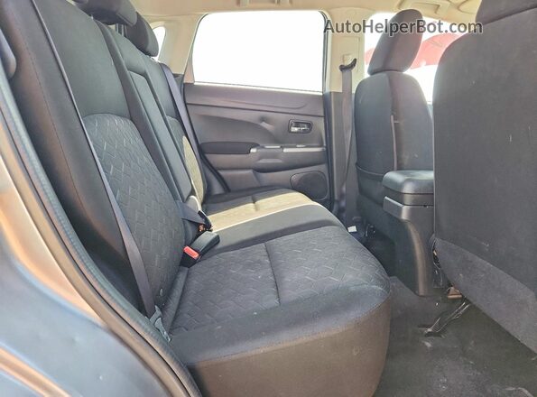 JA4AR3AU0LU024027 2020 MITSUBISHI OUTLANDER Gray უკანა სალონის ხედი